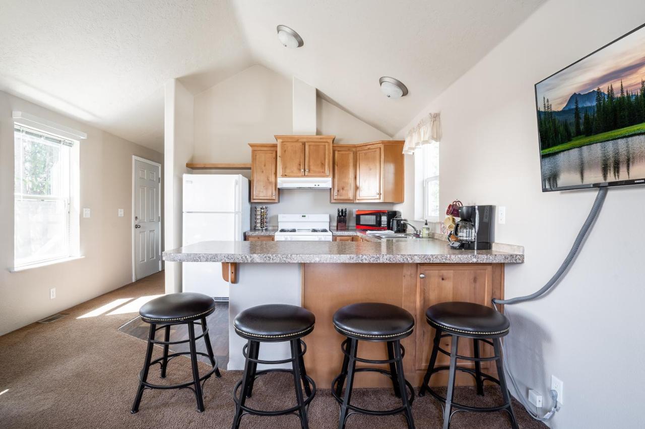 Baby Bear Cabin Villa West Yellowstone Ngoại thất bức ảnh